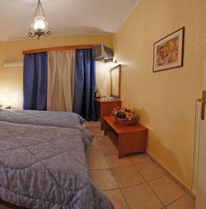 Hotel Marily Pyrgos  Luaran gambar